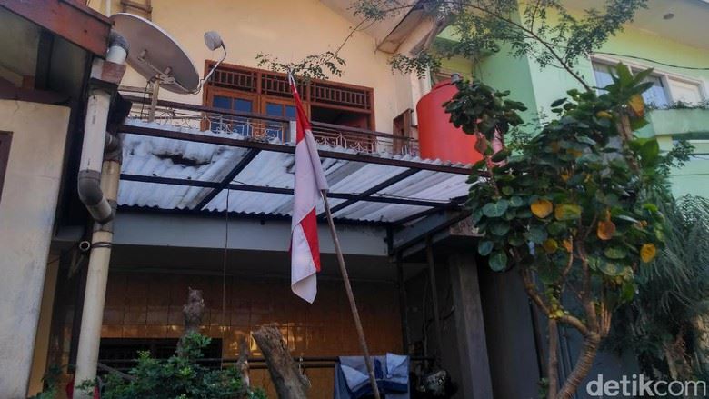 hanya rumah ni sahaja yang kena hujan